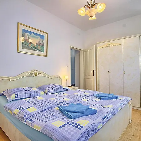 Tatil Evi Stunning In With Wifi Poreč